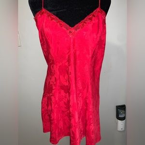 💜Vintage red Victorias secret slip